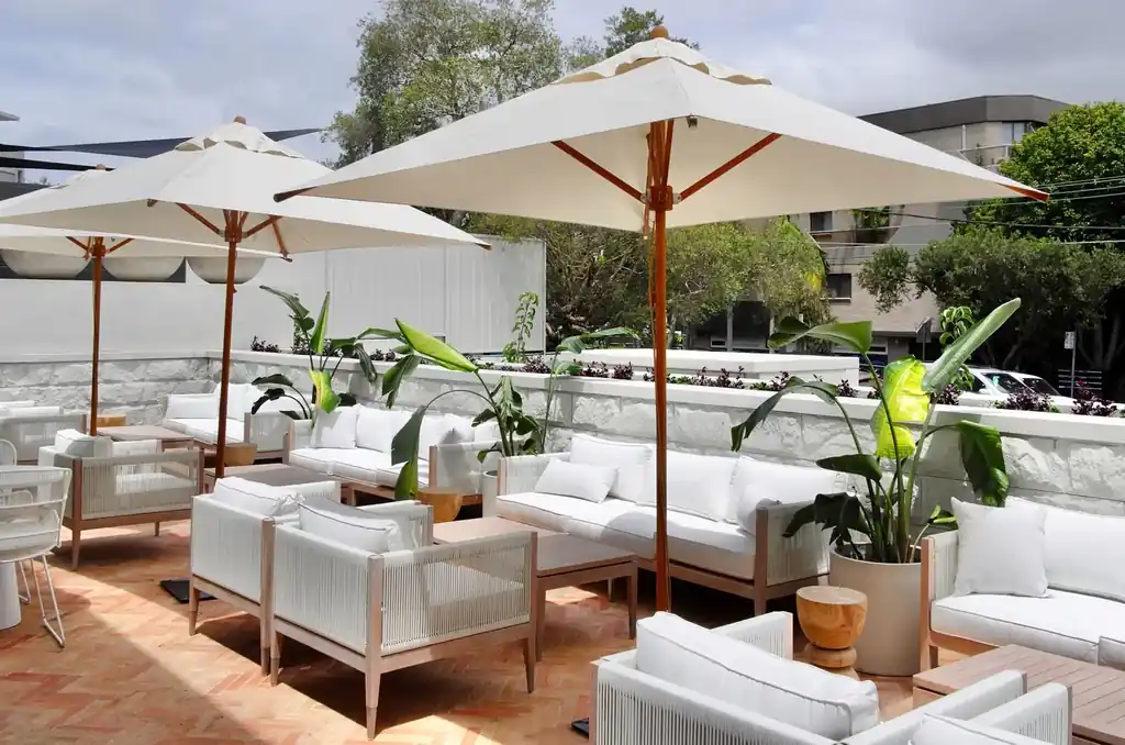 Yraeliresort amenities